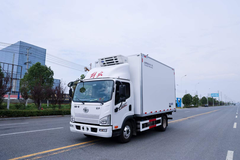 解放J6F国六4.2米冷藏车