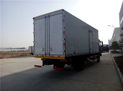 解放J6L 6.8米冷藏车
