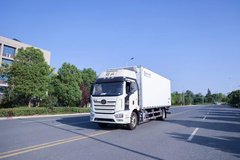解放J6L精英版7.5米冷藏车（240马力）