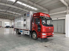 解放J6单桥国六畜禽运输车