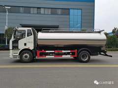 解放J6国六鲜奶车