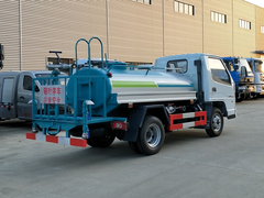 解放蓝牌2方洒水车