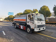 解放虎V国六加油车
