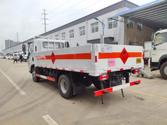 跃进超越版C500气瓶运输车
