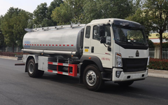 重汽豪沃G5X国六普通液体运输车