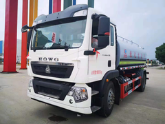 重汽豪沃国六12方绿化喷洒车