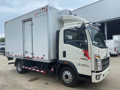 重汽豪沃“大金牛”4.2米冷藏车