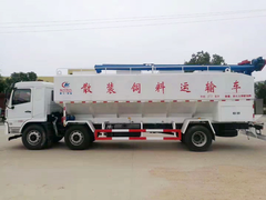 陕汽小三轴30方散装饲料运输车
