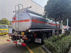 陕汽德龙M3000前四后八国六20吨铝合金运油车