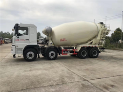 陕汽轩德前四后八搅拌车